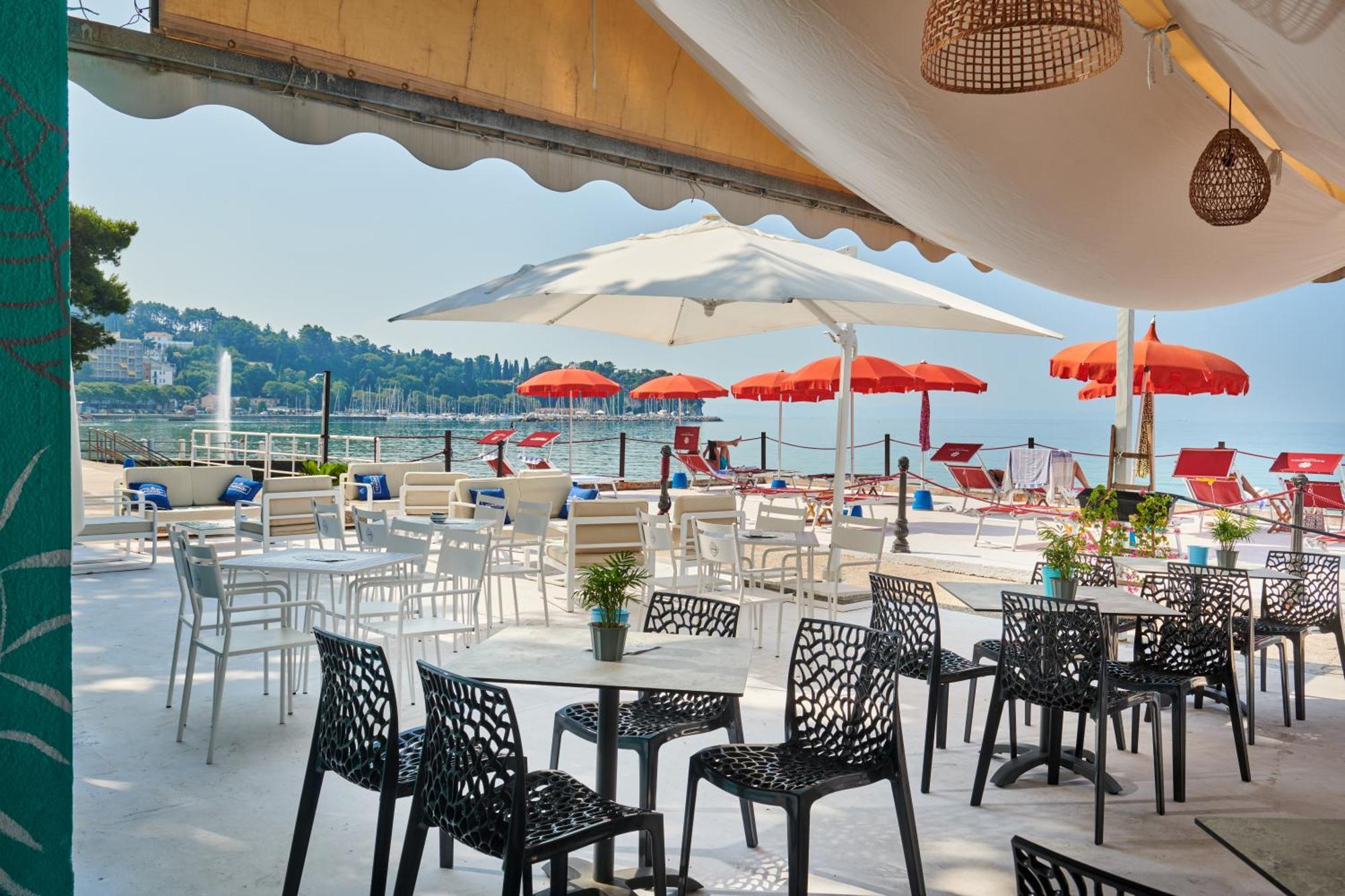 Hotel Riviera & Maximilian'S ตรีเอสเต ภายนอก รูปภาพ